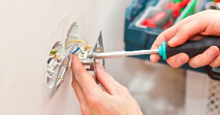 Электромонтажные работы Карасук цена 466 руб Электрика под ключ